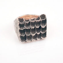 Load image into Gallery viewer, Weird Wave Ring 20 Piece Edition