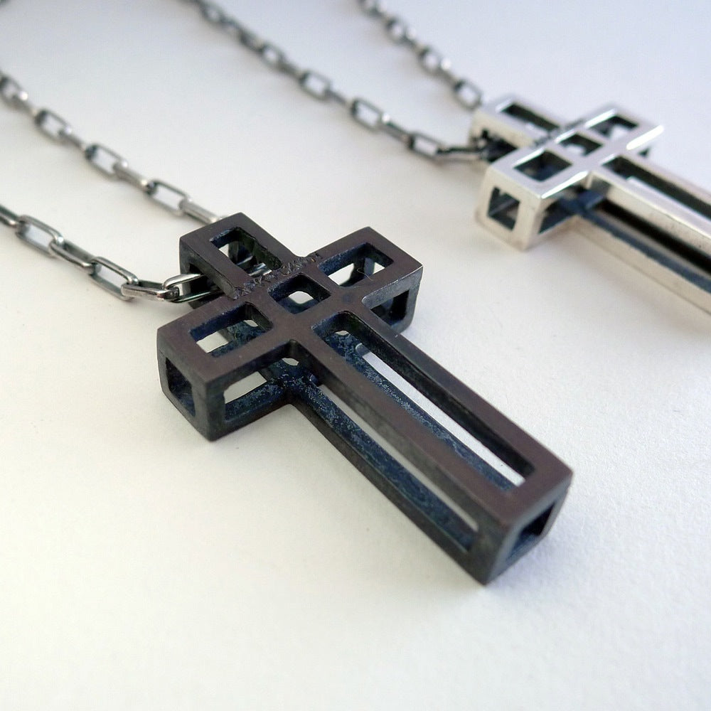 ◇BLACKPURPLE◇ dilly cross necklace Sterling Silver Cross Pendant Necklace with Black Spinel